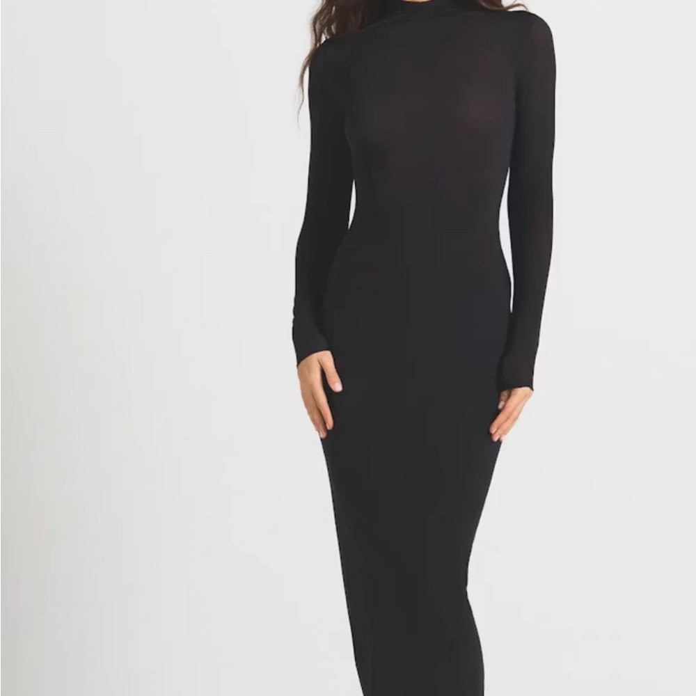Elegant Black Long Sleeve Dress